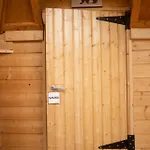 Glamping Troll House Eco-cottage, Nuuksio For Nature Lovers, Petfriendly