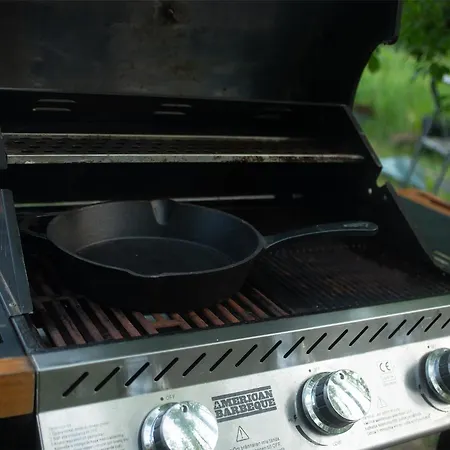 Glamping Troll House Eco-cottage, Nuuksio For Nature Lovers, Petfriendly