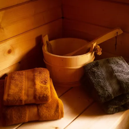 Glamping Troll House Eco-cottage, Nuuksio For Nature Lovers, Petfriendly